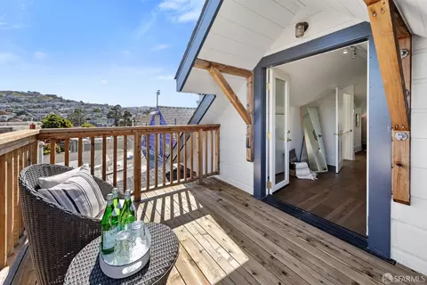 Exterior - 111 Cuvier St, San Francisco, CA 94112 photo 7 of 22