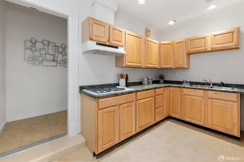 Kitchen - 111 Cuvier St, San Francisco, CA 94112 photo 6 of 7
