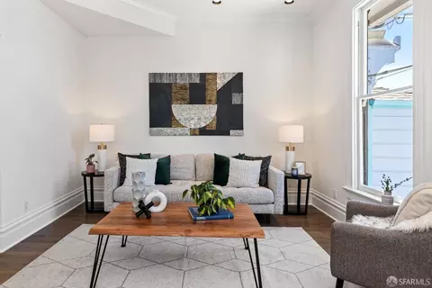 Living - 111 Cuvier St, San Francisco, CA 94112 photo 5 of 10