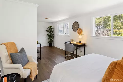 Bedroom - 111 Cuvier St, San Francisco, CA 94112 photo 7 of 12