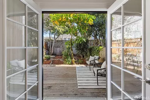 Exterior - 111 Cuvier St, San Francisco, CA 94112 photo 8 of 22