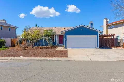 223 Beechnut Dr, Hercules, CA 94547