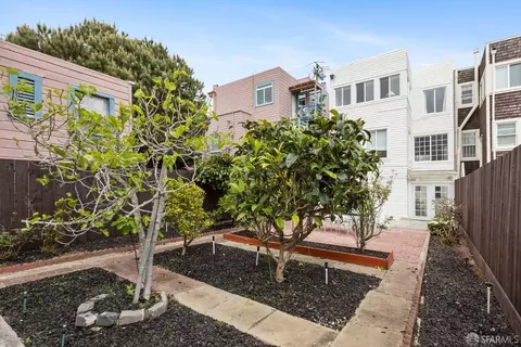 Exterior - 707 27th Ave, San Francisco, CA 94121 photo 3 of 4