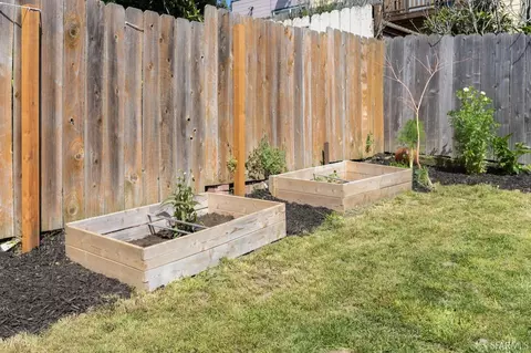 Exterior - 256 Cotter St, San Francisco, CA 94112 photo 5 of 5