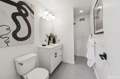 Bath - 256 Cotter St, San Francisco, CA 94112 photo 3 of 3
