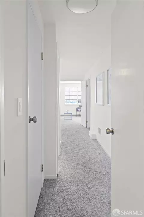 Entry Way - 185 Burnside Ave, San Francisco, CA 94131 photo 1 of 1