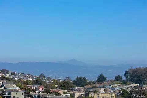 View/Area - 185 Burnside Ave, San Francisco, CA 94131 photo 4 of 9