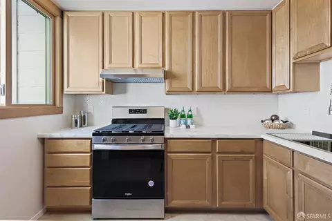 Kitchen - 185 Burnside Ave, San Francisco, CA 94131 photo 3 of 3