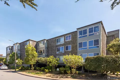 135 Red Rock Way #105L, San Francisco, CA 94131
