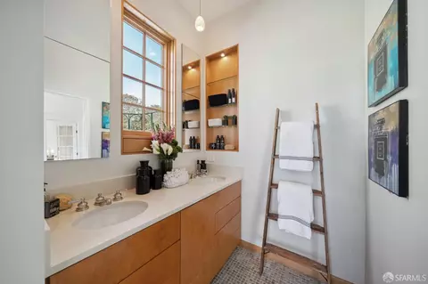 Bath - 3782 21st St, San Francisco, CA 94114 photo 6 of 7