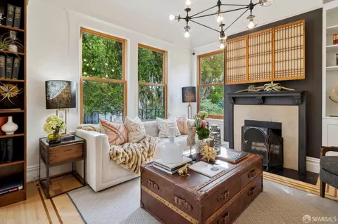 Living - 3782 21st St, San Francisco, CA 94114 photo 4 of 5