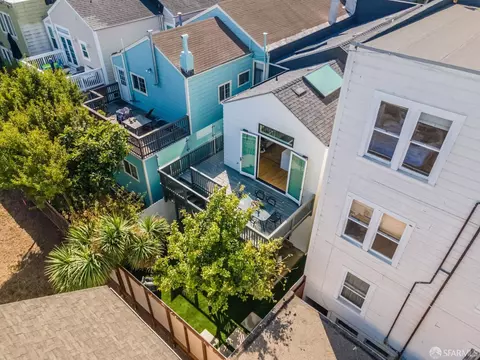 Exterior - 1609 Castro St, San Francisco, CA 94114 photo 9 of 12