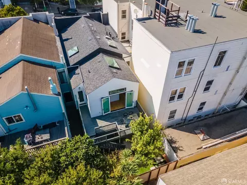 Exterior - 1609 Castro St, San Francisco, CA 94114 photo 10 of 12