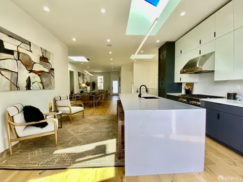 Kitchen - 1609 Castro St, San Francisco, CA 94114 photo 5 of 7