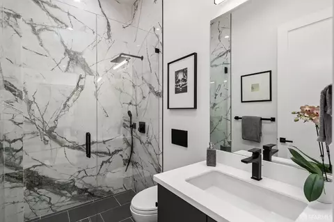 Bath - 1609 Castro St, San Francisco, CA 94114 photo 3 of 4