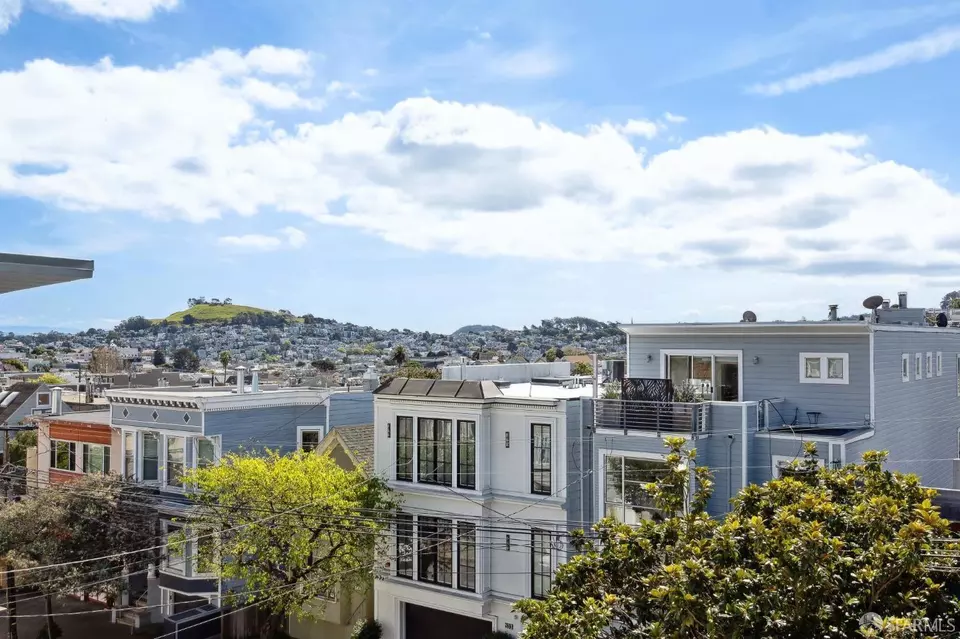 View/Area - 546 Elizabeth St, San Francisco, CA 94114 photo 2 of 2