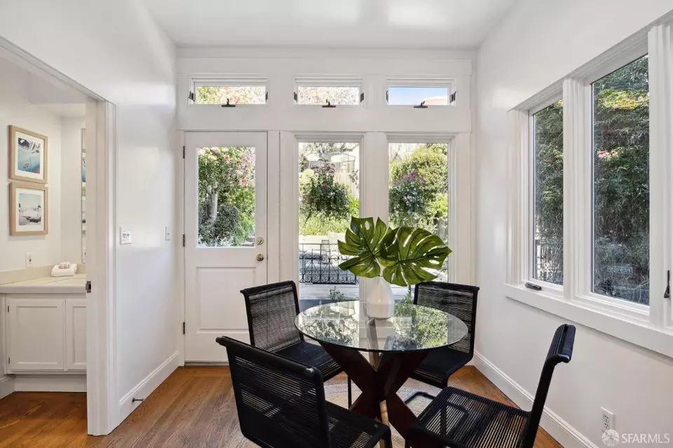 Dining - 546 Elizabeth St, San Francisco, CA 94114 photo 3 of 3