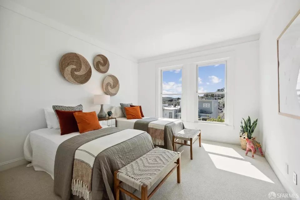 Bedroom - 546 Elizabeth St, San Francisco, CA 94114 photo 4 of 5