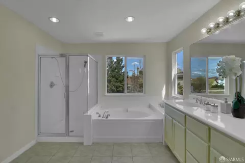 Bath - 4838 Big Bear Rd, Oakley, CA 94561 photo 2 of 7