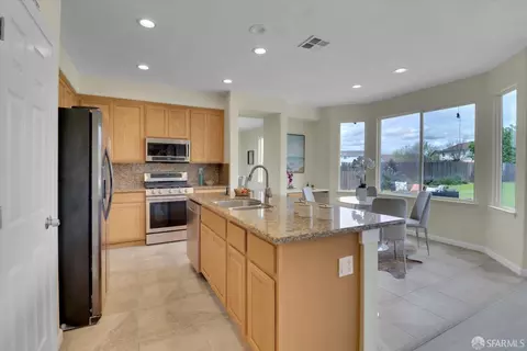 Kitchen - 4838 Big Bear Rd, Oakley, CA 94561 photo 8 of 9