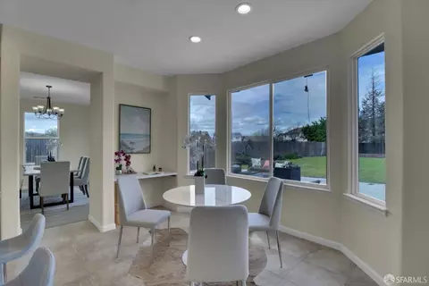 Dining - 4838 Big Bear Rd, Oakley, CA 94561 photo 5 of 8