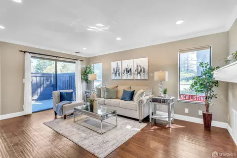 Living - 4690 Devonshire Cmn, Fremont, CA 94536 photo 3 of 4