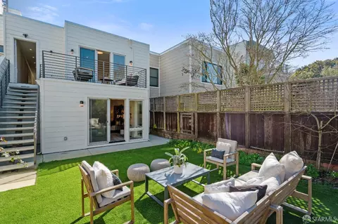 Exterior - 2240 Beach St, San Francisco, CA 94123 photo 9 of 13