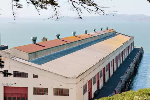 View/Area - 2240 Beach St, San Francisco, CA 94123 photo 11 of 14