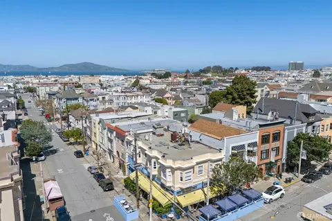 View/Area - 3038 Steiner St, San Francisco, CA 94123 photo 2 of 3