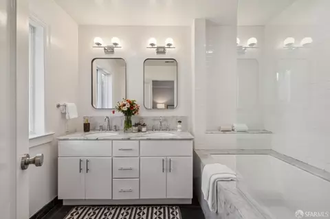 Bath - 3038 Steiner St, San Francisco, CA 94123 photo 2 of 4
