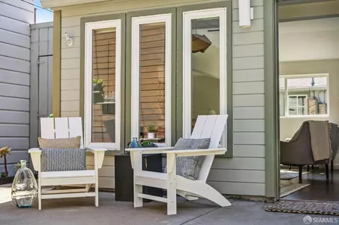 Exterior - 1553 Thomas Ave, San Francisco, CA 94124 photo 1 of 5