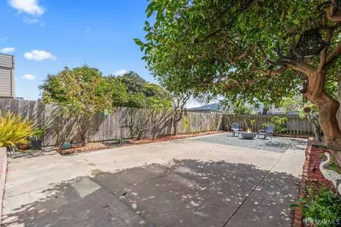 Exterior - 263 Raymond Ave, San Francisco, CA 94134 photo 5 of 10