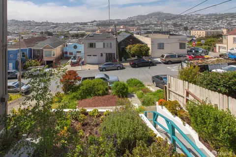 View/Area - 609 Paris St, San Francisco, CA 94112 photo 3 of 3