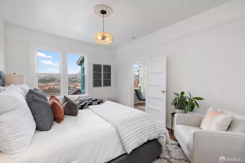Bedroom - 609 Paris St, San Francisco, CA 94112 photo 1 of 5