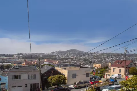 View/Area - 609 Paris St, San Francisco, CA 94112 photo 1 of 3