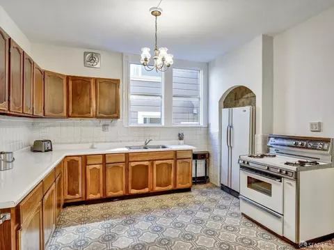 Kitchen - 3538 24th St, San Francisco, CA 94110 photo 2 of 8