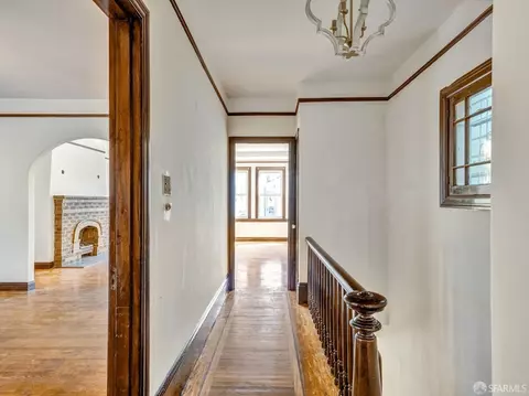 Entry Way - 3538 24th St, San Francisco, CA 94110 photo 3 of 5