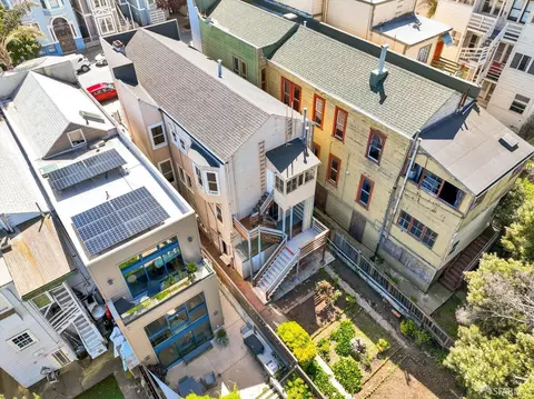 Exterior - 3538 24th St, San Francisco, CA 94110 photo 7 of 10