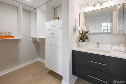 Bath - 2068 3rd St #11, San Francisco, CA 94107 photo 2 of 4