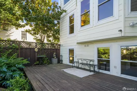 Exterior - 514 Clipper St, San Francisco, CA 94114 photo 10 of 12