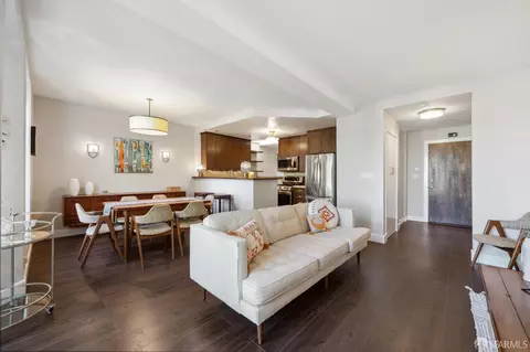 Living - 514 Clipper St, San Francisco, CA 94114 photo 5 of 5