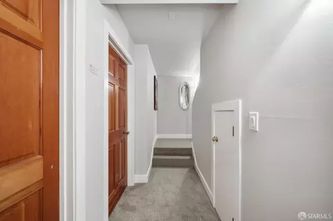 Entry Way - 514 Clipper St, San Francisco, CA 94114 photo 3 of 3
