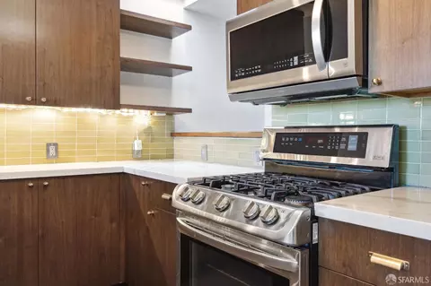 Kitchen - 514 Clipper St, San Francisco, CA 94114 photo 5 of 5