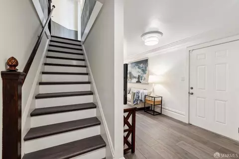 Entry Way - 854 43rd Ave, San Francisco, CA 94121 photo 3 of 3