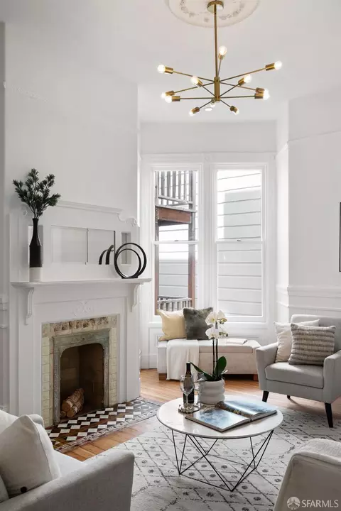 Living - 3265 20th St, San Francisco, CA 94110 photo 3 of 5
