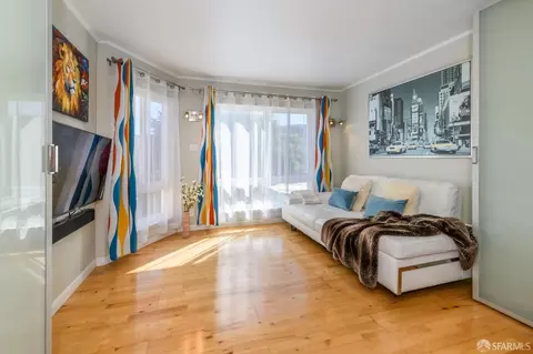2625 Clement St #202, San Francisco, CA 94121