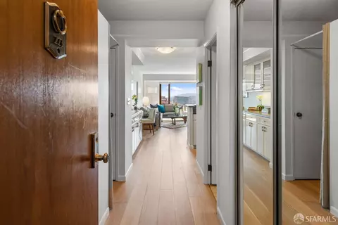 1177 California St #223, San Francisco, CA 94108