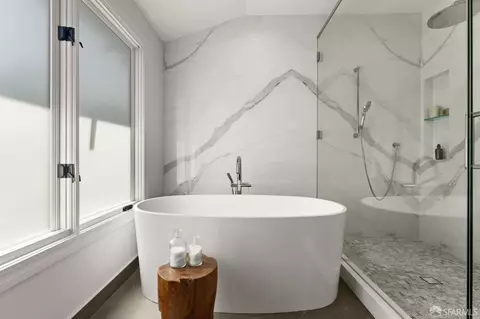Bath - 266 Pacheco St, San Francisco, CA 94116 photo 4 of 8