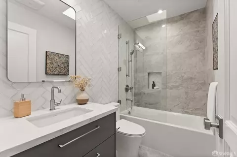 Bath - 266 Pacheco St, San Francisco, CA 94116 photo 7 of 8