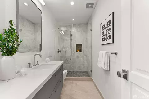 Bath - 266 Pacheco St, San Francisco, CA 94116 photo 8 of 8